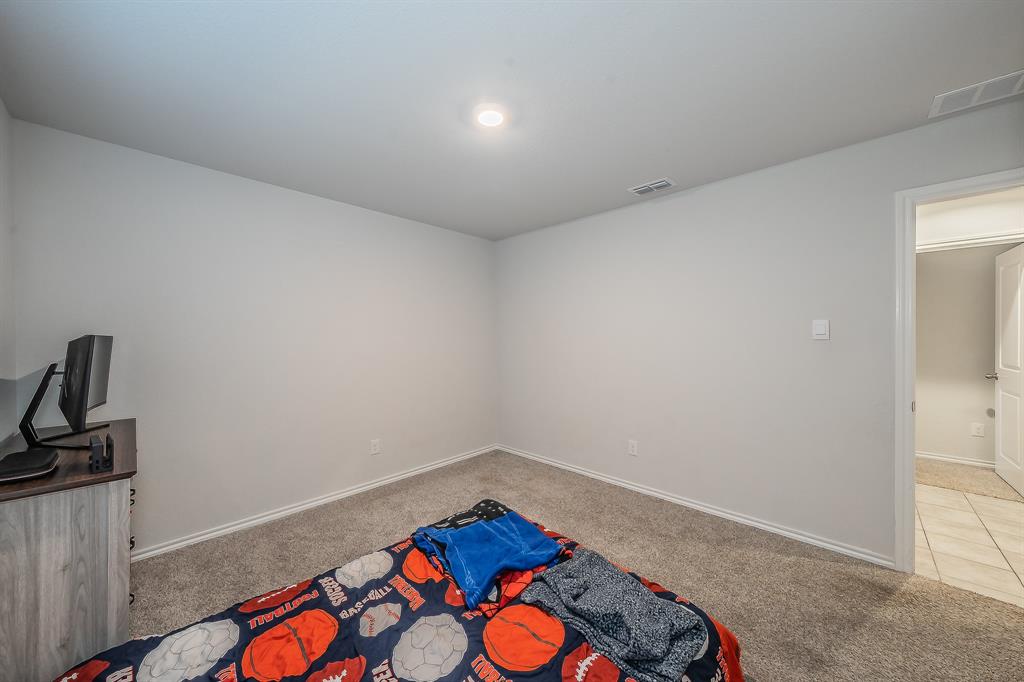 SCULPTORS PARK - Residential