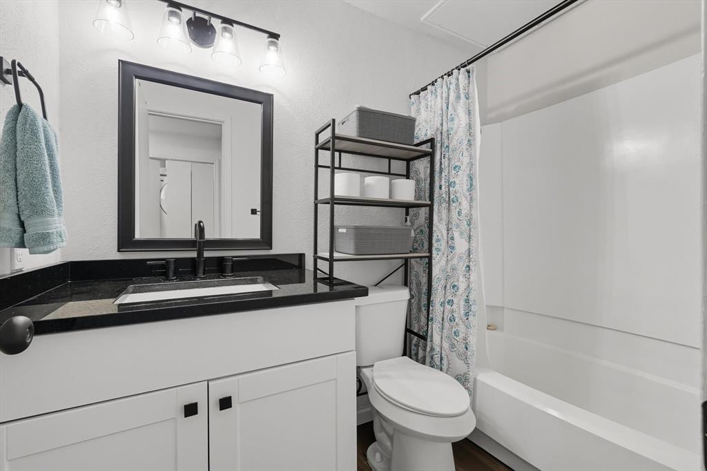 Faulkner Point 13-Windjammer - Residential