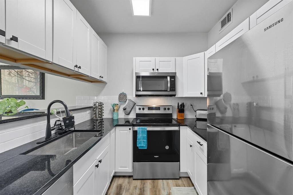 Faulkner Point 13-Windjammer - Residential