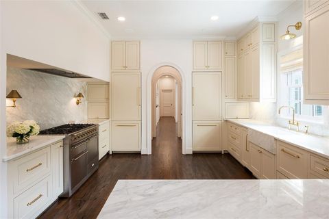 Tiny photo for 5844 Glendora Avenue, Dallas, TX 75230 (MLS # 21057799)