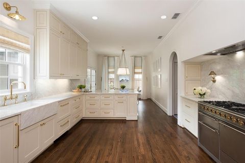 Tiny photo for 5844 Glendora Avenue, Dallas, TX 75230 (MLS # 21057799)