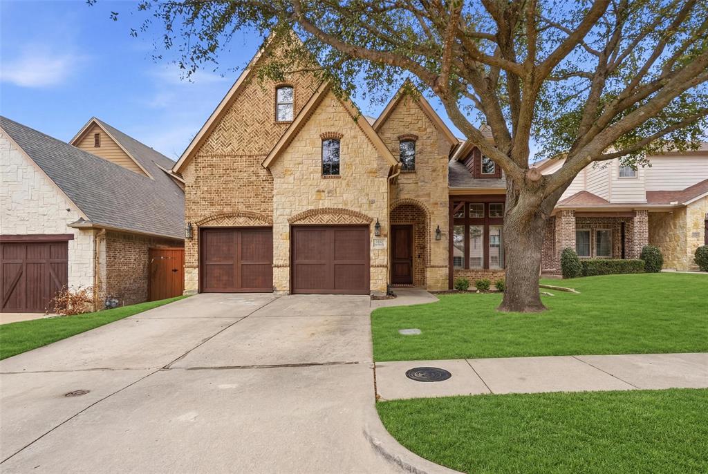 2252 Forest Hollow Park