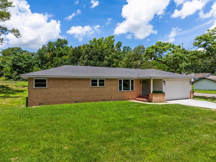 Welcome to this stunning 3 bed 2 bath home located in the heart of Mount Vernon. Recently remodeled with meticulous attention to detail, this home exudes modern elegance. The open floor plan beautifully highlights the dining and living area, perfect for entertaining guests. The chef's kitchen boasts ample cabinetry, an island, and brand new granite countertops. The primary suite features an ensuite bath, offering a tranquil retreat at the end of the day. Two guest rooms share a well-appointed hall bath, providing comfortable accommodations for visitors. Outside, a spacious yard beckons for outdoor activities! A convenient storage shed is also available for your organizational needs. Experience comfort and luxury in this Mount Vernon gem!