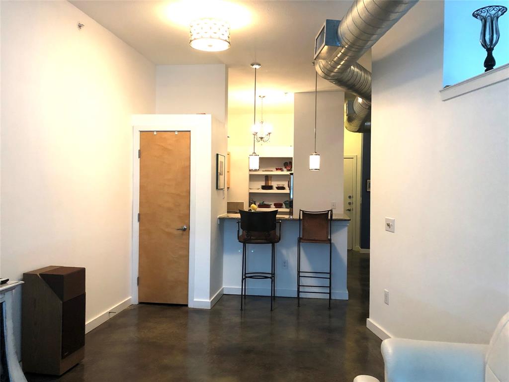 Texas & Pacific Lofts Condo - Residential