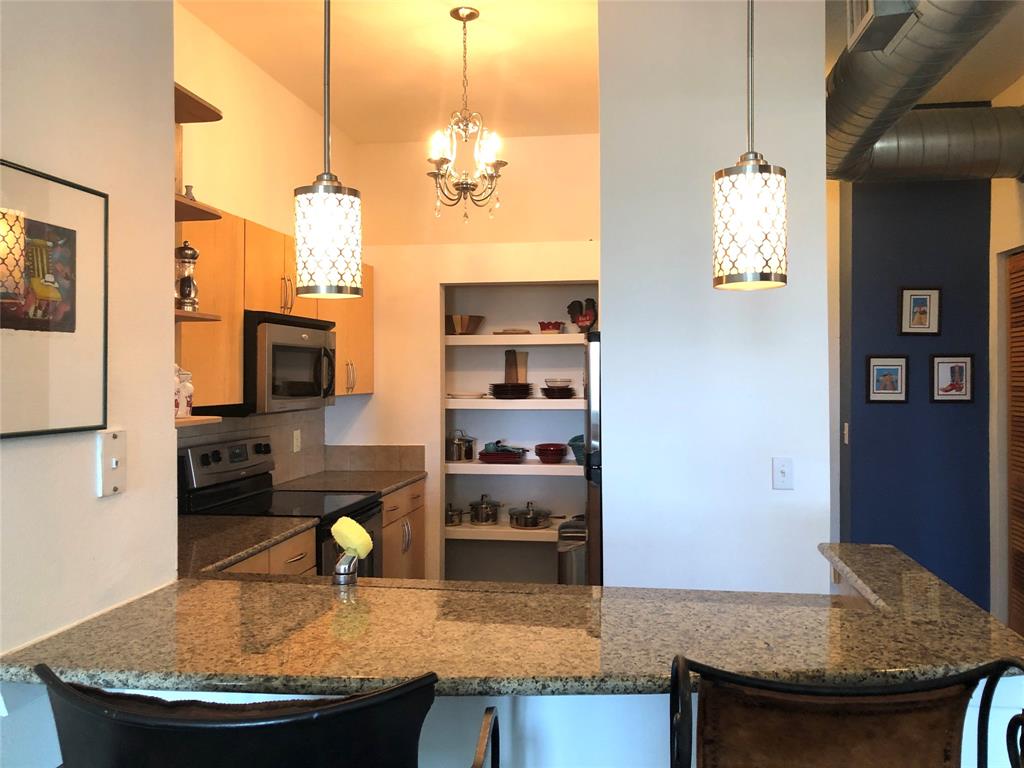 Texas & Pacific Lofts Condo - Residential