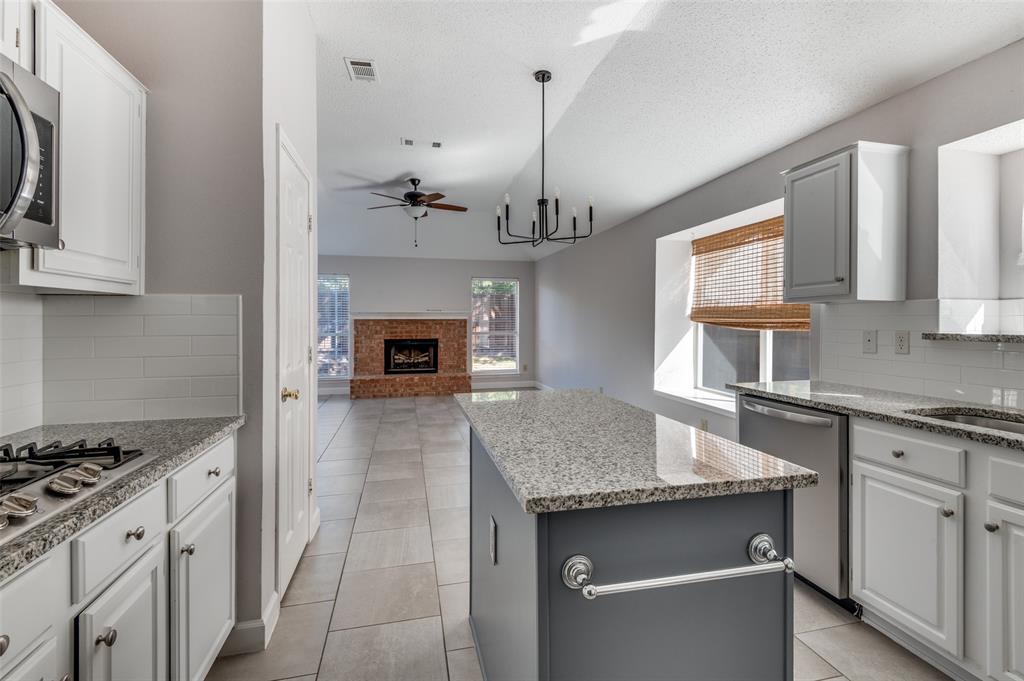 Estates At Creekwood III Ph 2 - Residential Lease