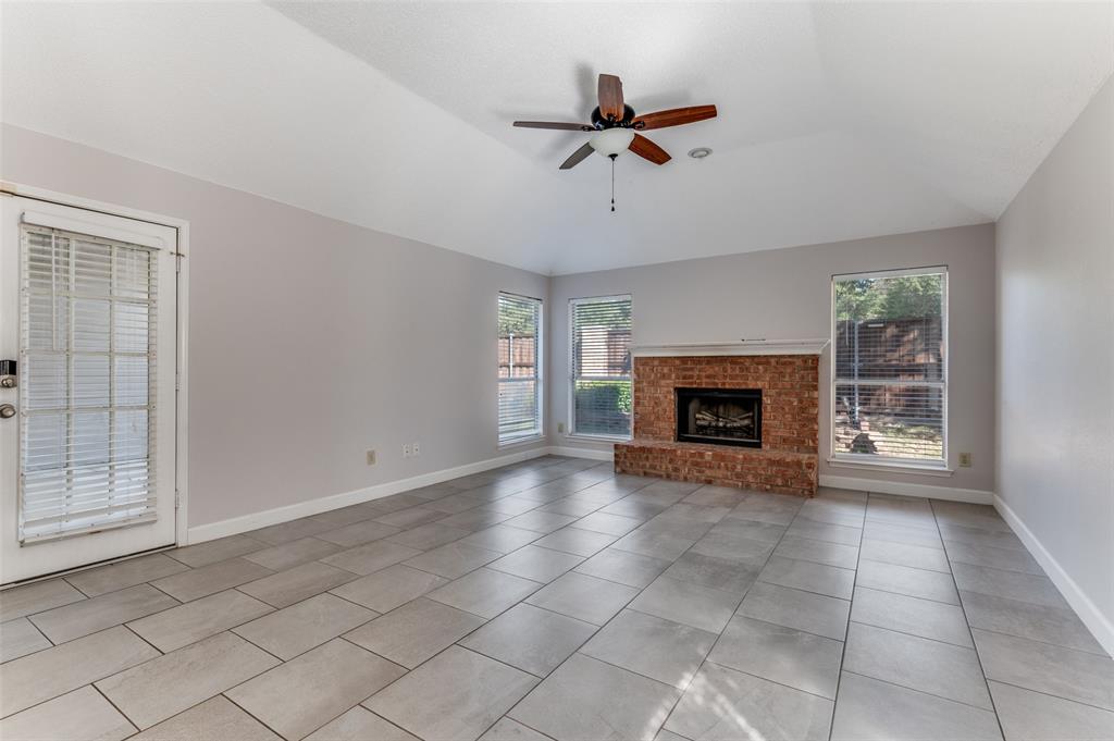 Estates At Creekwood III Ph 2 - Residential Lease