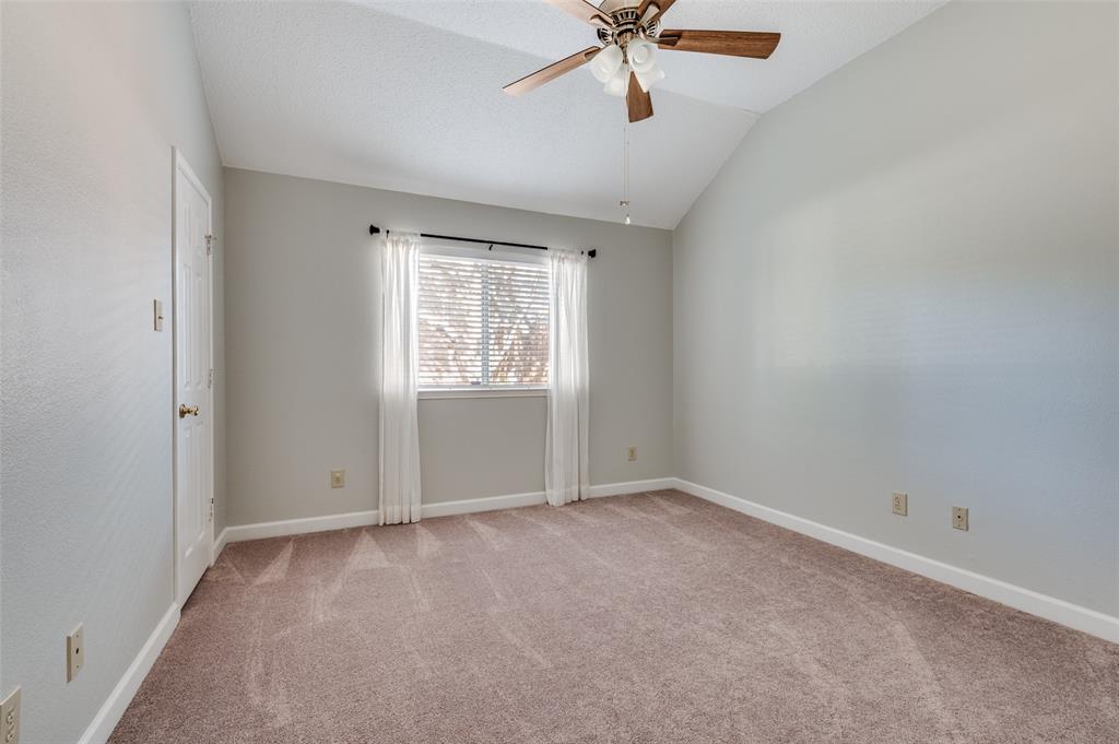 Estates At Creekwood III Ph 2 - Residential Lease