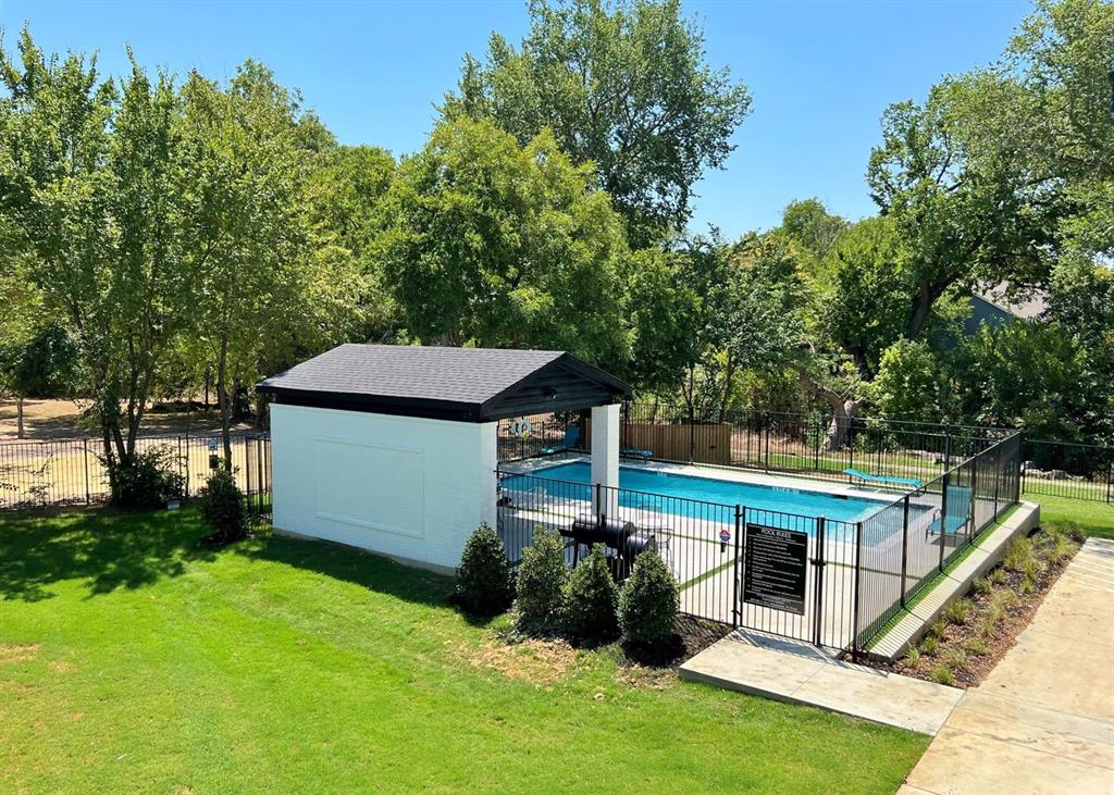 Crescent Crk Villas - Residential Lease