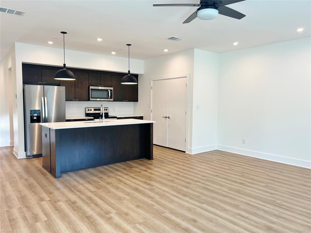 Crescent Crk Villas - Residential Lease