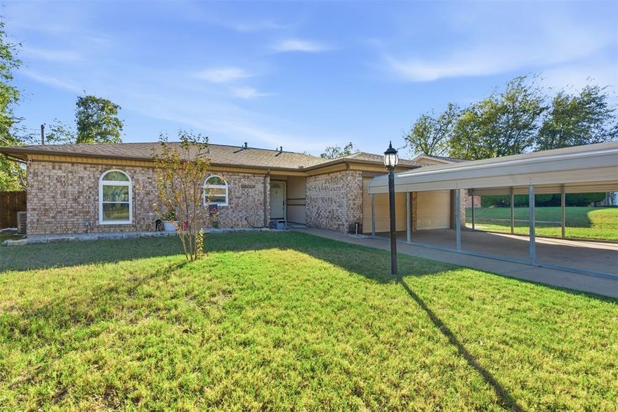 Location, Location, Location! This beautiful, well-maintained, and updated home is perfectly situated in the heart of Aledo. Abundant natural light fills the open floor plan, creating a warm and inviting atmosphere throughout. This home features numerous upgrades, including new windows, water heater, and HVAC system, ensuring comfort and peace of mind for years to come.

Step outside to your backyard retreat, complete with a covered patio and built-in bar area — perfect for entertaining family and friends. There’s plenty of space for kids and dogs to play, or even room to add your future dream pool.

Don’t miss your opportunity to live in one of Aledo’s most desirable locations!