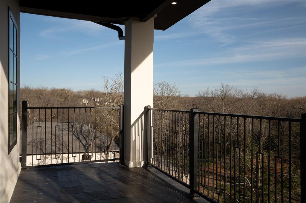 1230 Oak View Court