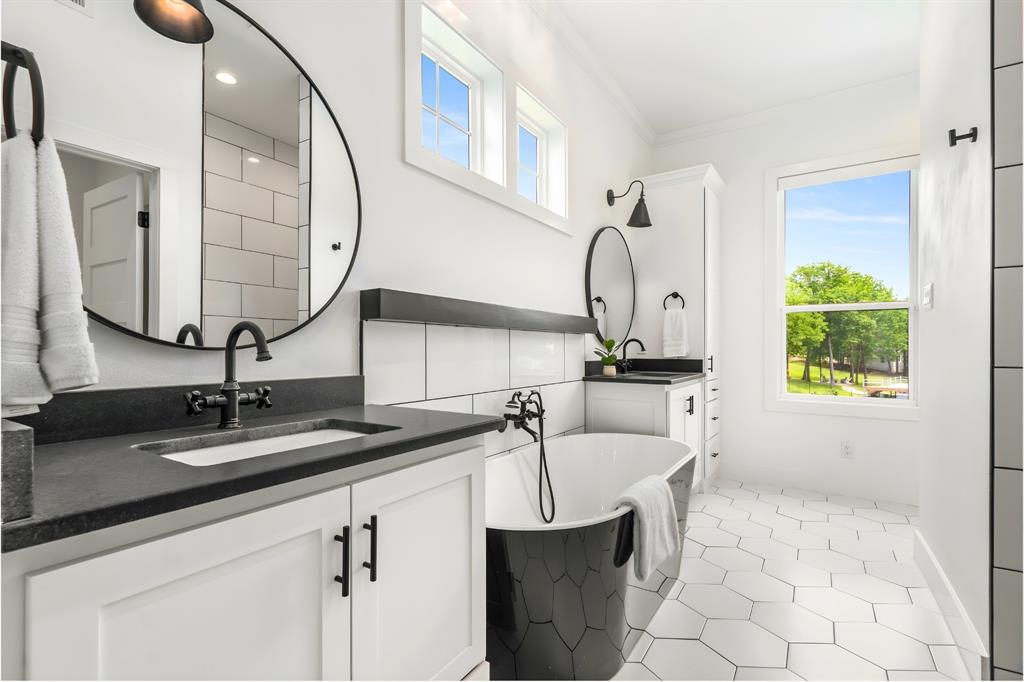 Arnold Hills - Residential