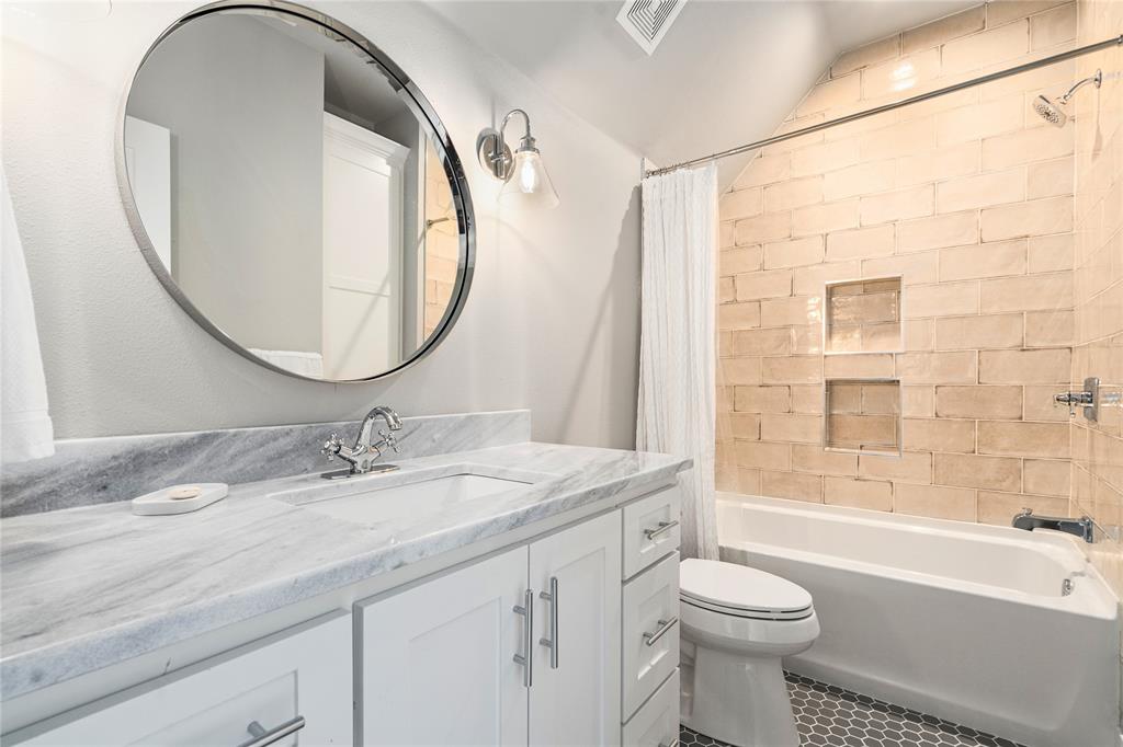 Arnold Hills - Residential