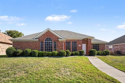 2604 Creek Crossing Road Mesquite TX 75181