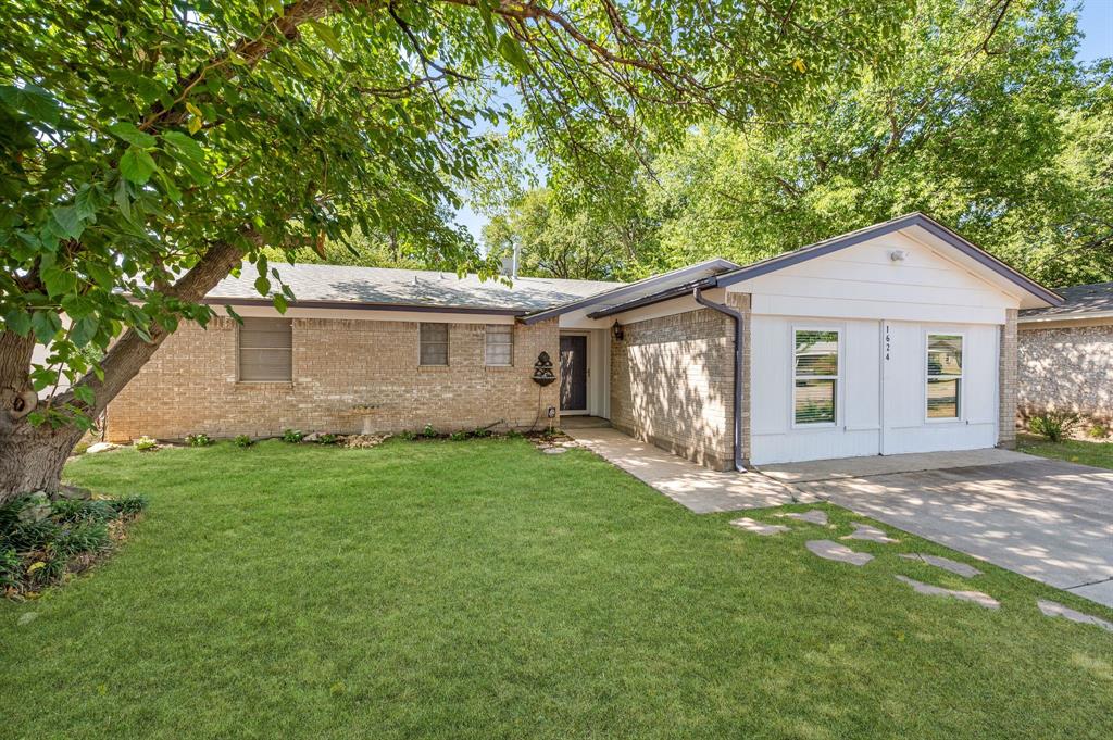 1624 Americana Boulevard