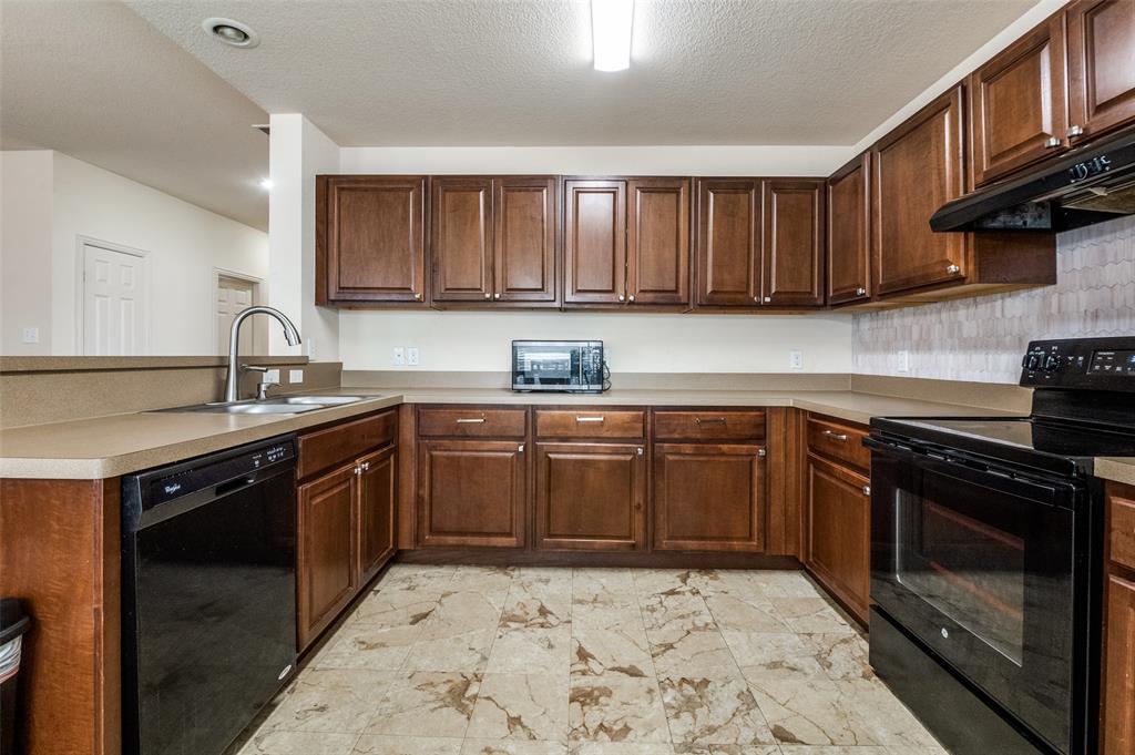 Creekside At Carter Square - Residential