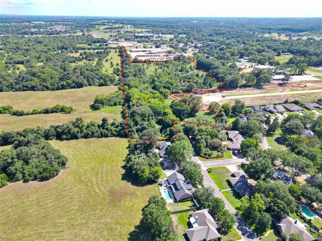 Lot 15 Central Park Court