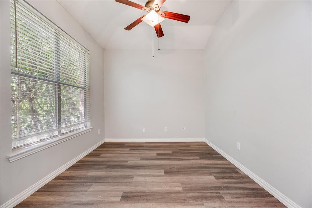 8806 Oakwood Lane