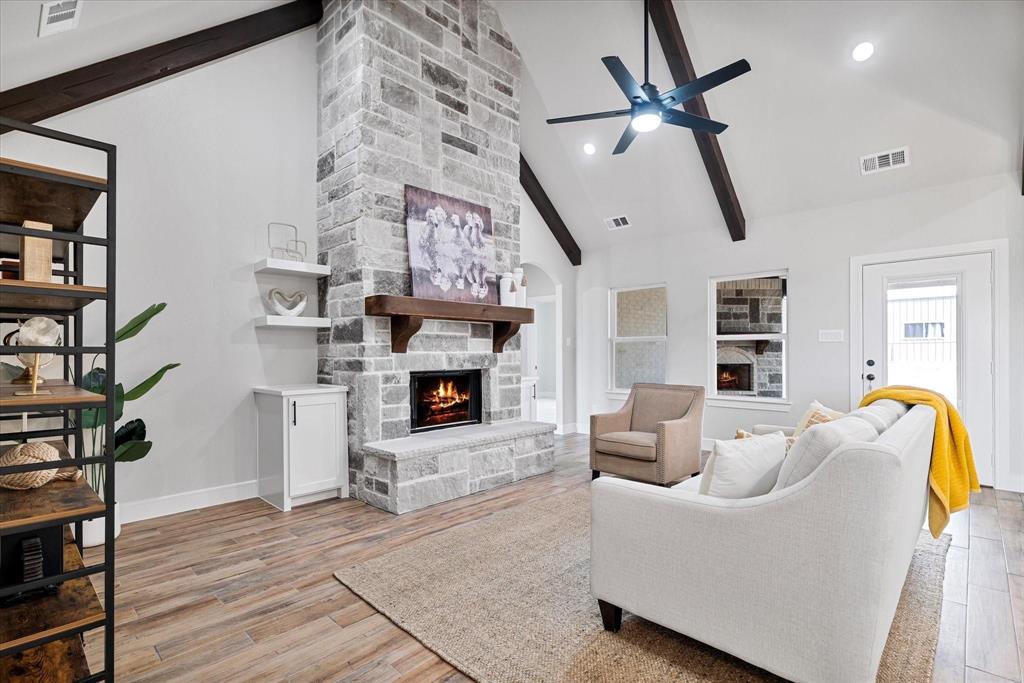 574 County Road 4833