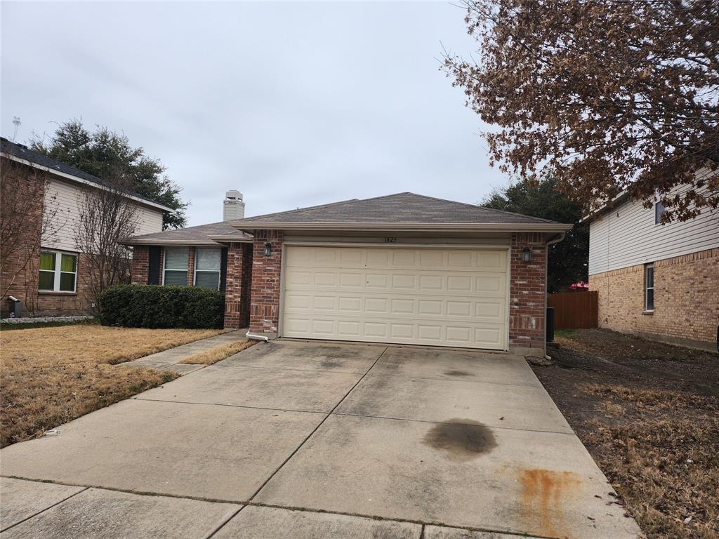 1825 Riverchase Lane