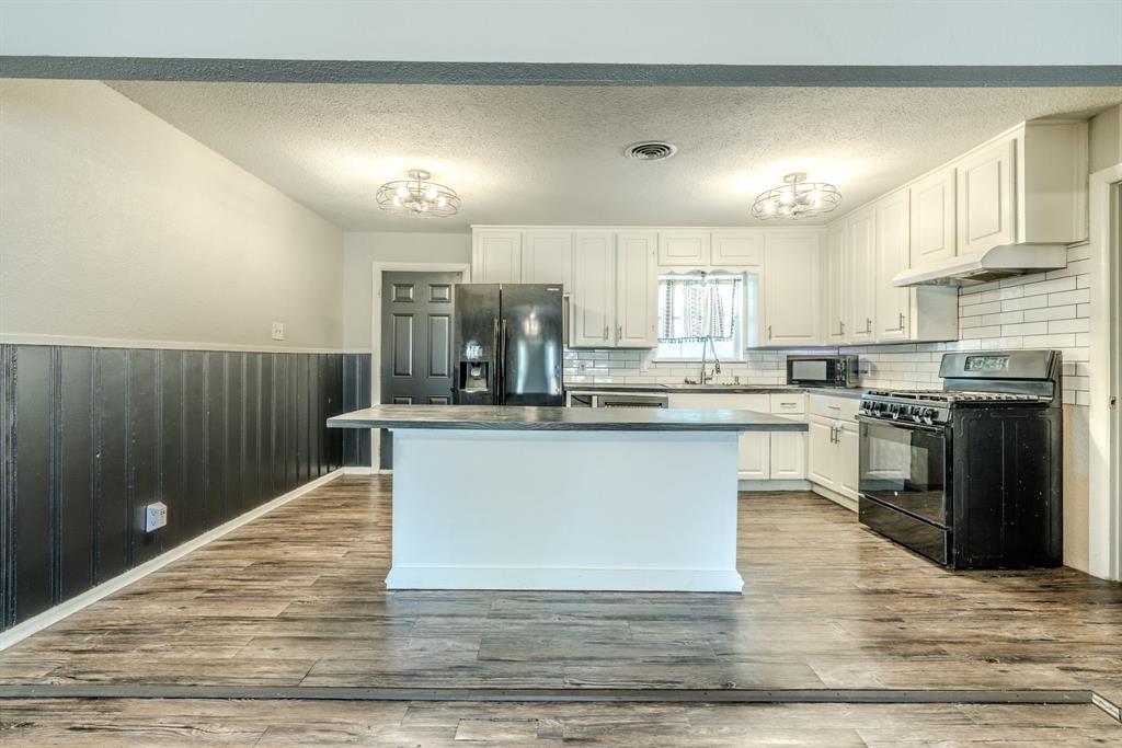 6716 John Drive