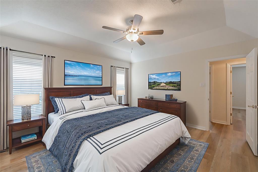 2305 Ridgewood