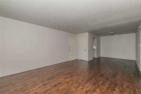 5111 Skillman Street 128 Dallas TX 75206