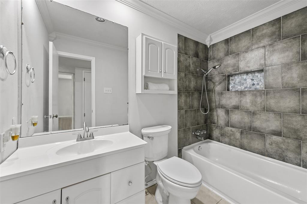 Carrollton, Texas 75007, United States, 4 Bedrooms Bedrooms, ,2 BathroomsBathrooms,Residential,Pending,78381