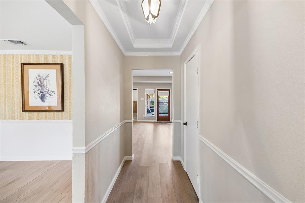 2015 Scarlet Oak Drive