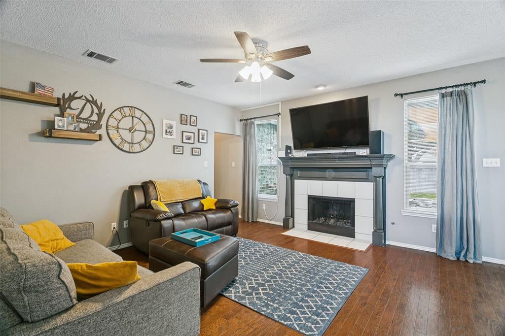1400 Wentworth Drive