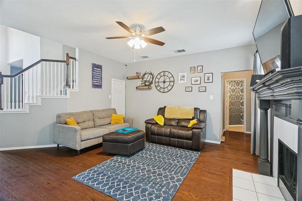 1400 Wentworth Drive