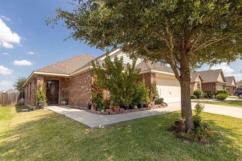 1420 Arabella Avenue Forney TX 75126