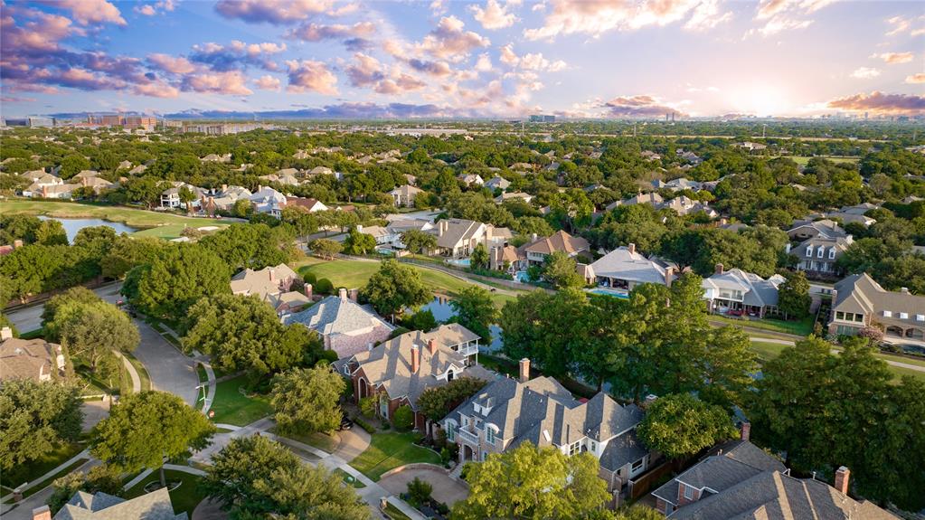 Kingsborough In Old Shepard Place - Residential