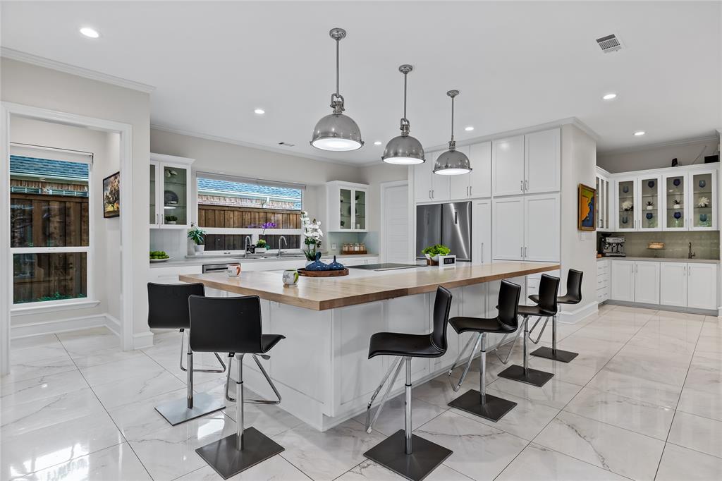 Kingsborough In Old Shepard Place - Residential