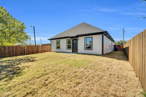 Tiny photo for 403 Santa Fe Street, Alvarado, TX 76009 (MLS # 21101462)