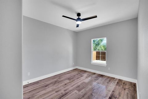 Tiny photo for 403 Santa Fe Street, Alvarado, TX 76009 (MLS # 21101462)