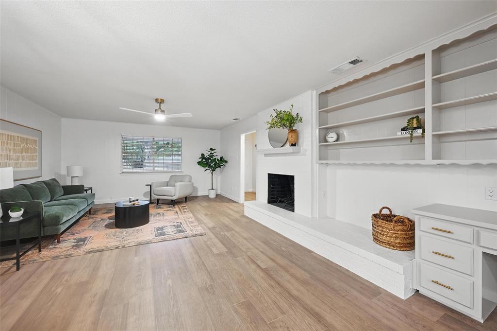2208 Vail Court
