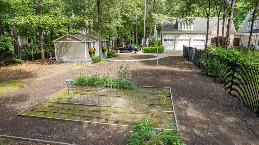 Brighton Creek Woods - Residential