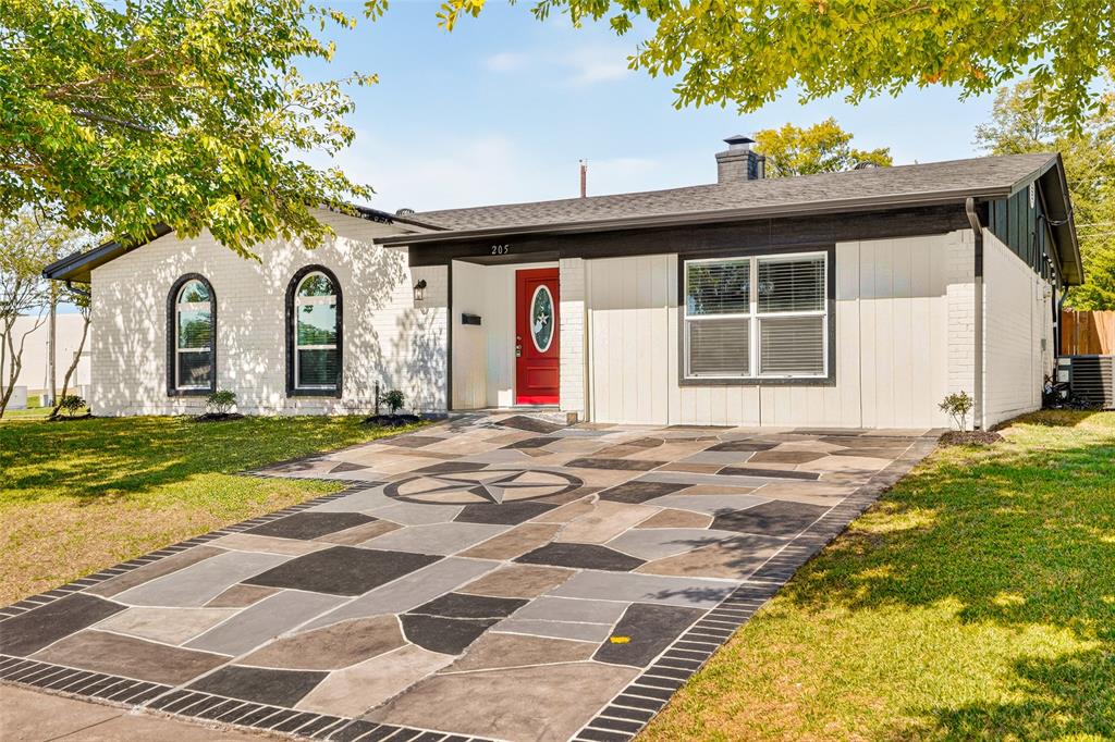 205 E Kearney Street