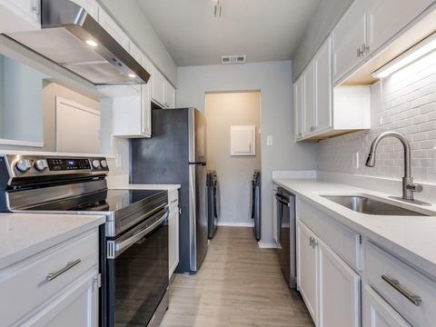 2240 Tarpley Road 44 Carrollton TX 75006