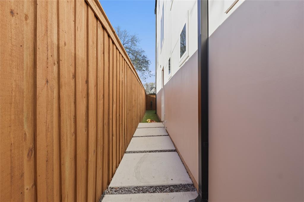 Z E Coombs West End - Residential