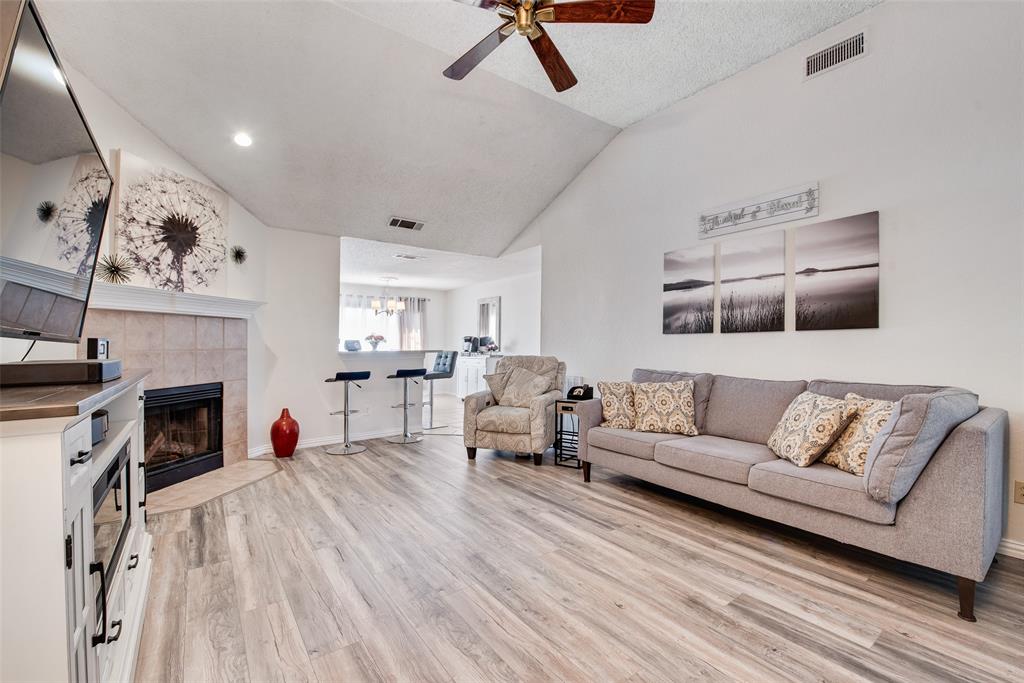 816 Little Creek Drive