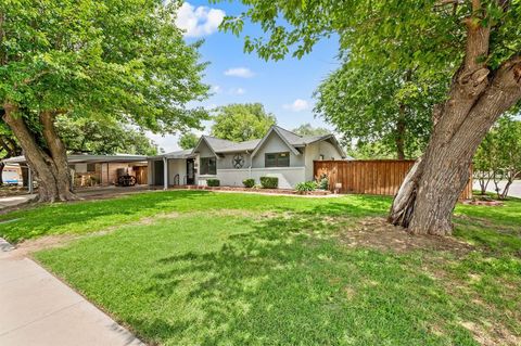 352 W Southern Avenue Saginaw TX 76179