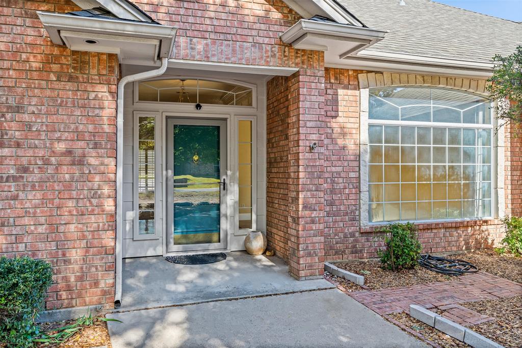 6100 N Waverly Court