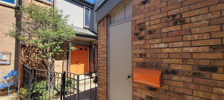 Thoughtfully designed, spacious, and ideally located within *legitimate* walking distance of Lincoln Centre. Oversized rooms without wasted space, two-car garage, and an intuitive floorplan make daily living comfortable. The well-maintained interior is genuinely move-in ready, while - thoughtful updates - will significantly increase the property’s aesthetic appeal and *value*. Both upstairs bedrooms feature full ensuite bathrooms and highly useful closets. Walk-in shower in Primary. This tucked away neighborhood with a single point of entry affords close proximity to the world-renowned Galleria and new Netflix House, public and excellent private schools, office towers and coworking spaces, Whole Foods, Central Market, Target, Lowe's, etc., many local dining experiences, quality veterinarians, and accessible ERs. You’re literally 1 to 2 miles from just about EVERYTHING. Professionally maintained exteriors preserve the neighborhood’s timeless look, while American flags fly proudly throughout the neighborhood. The community features an expansive multi-acre greenbelt (perfect for enjoyable, soft-on-the-feet dog walks), a convenient clubhouse for gatherings, a genuinely swimmable pool, and tennis courts. Butterflies and hummingbirds pollinate the abundant foliage, while dragonflies patrol for the unwanted. The mature Live Oak, Japanese Maple, and Crape Myrtle provide shade and extravagant color throughout the year. You’ll be next to multimillion dollar homes, at a fraction of the price. Bring your imagination to update this well-maintained fantastic deal in the best kept oasis in Dallas.