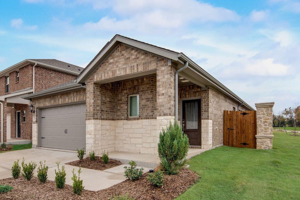 Bryant Farms Ph 1 - Residential Lease