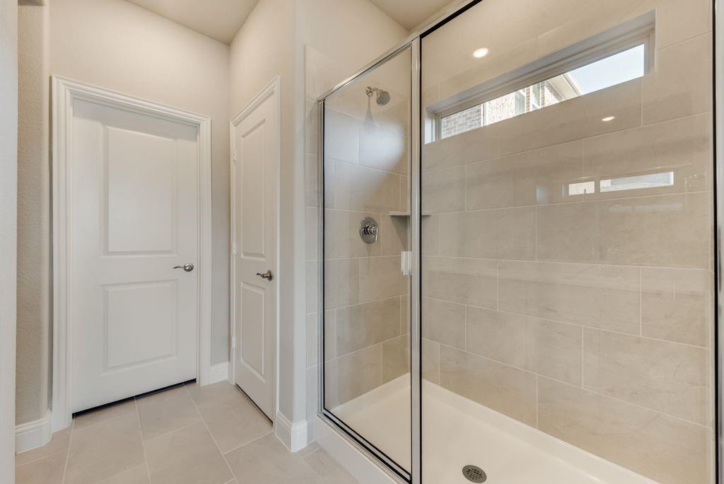 Bryant Farms Ph 1 - Residential Lease