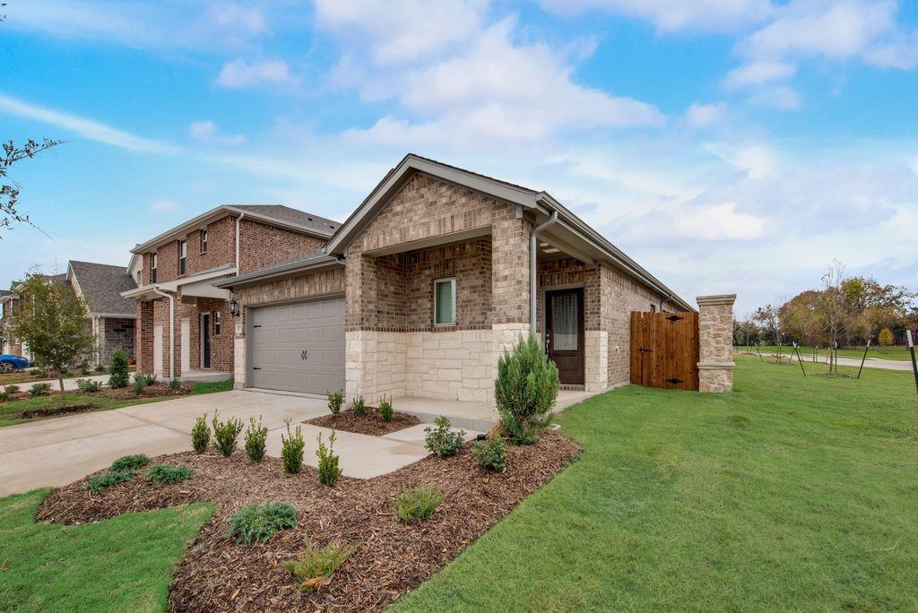 Bryant Farms Ph 1 - Residential Lease