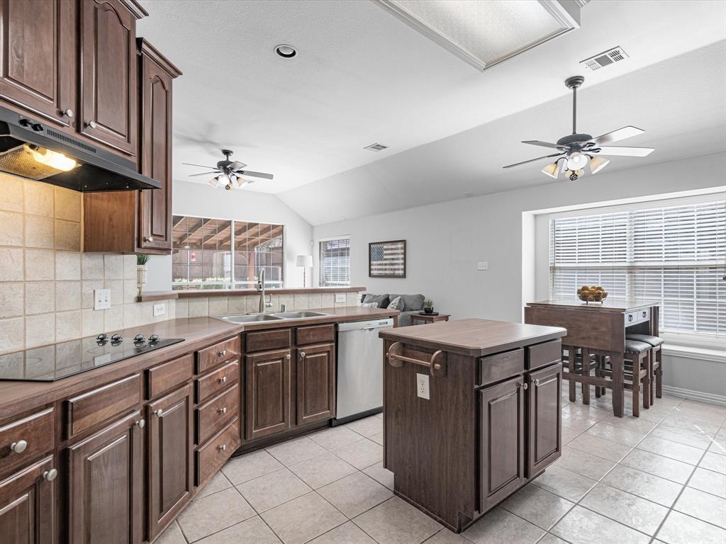 617 Harbor Cove Drive